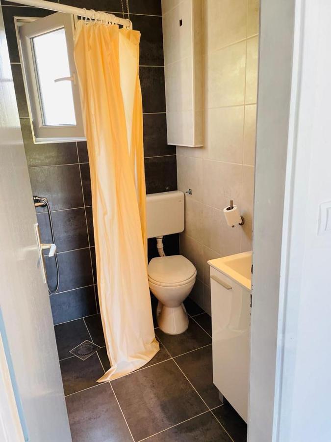 Apartamento Oaza Mira Tisno Exterior foto