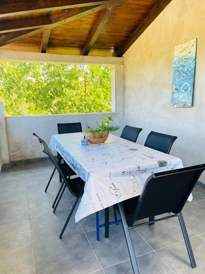 Apartamento Oaza Mira Tisno Exterior foto