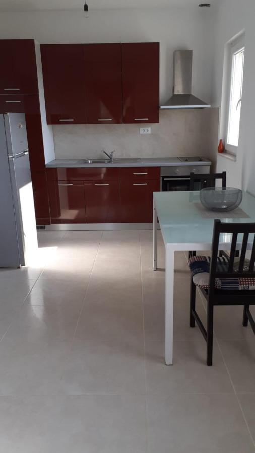 Apartamento Oaza Mira Tisno Exterior foto